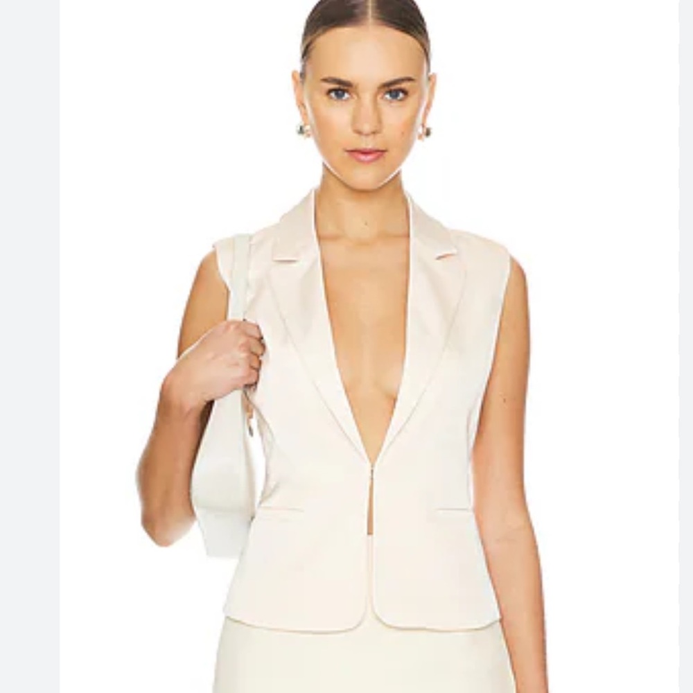 REVOLVE Rue Sophie Dean vest